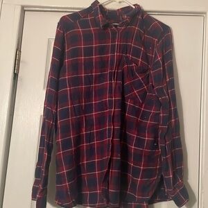Women’s (boyfriend express flannel) size medium, navy blue, red and white.